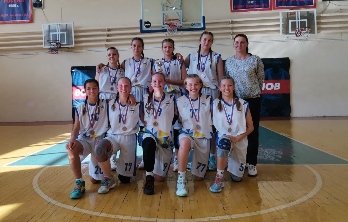 Тагильские баскетболистки завоевали "серебро" на первенстве в Екатеринбурге