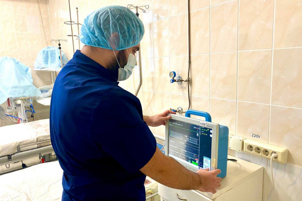 В детскую больницу Нижнего Тагила поступили новые современные мониторы пациентов | Уральская больница получила 19 прикроватных мониторов 