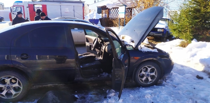 Накануне утром в Тагиле горел автомобиль бизнес-класса