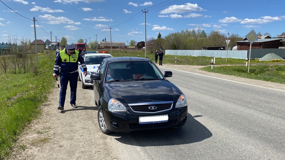 Юный велосипедист попал под колеса автомобиля в сопровождении отца | Автоинспекторы Нижнего Тагила разбираются в обстоятельствах ДТП