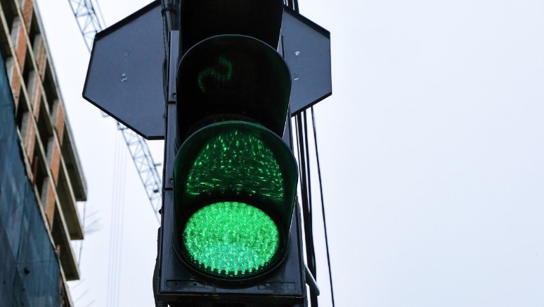 На самом загруженном перекрёстке Нижнего Тагила меняют схему движения — график работ | В Нижнем Тагиле на загруженном перекрёстке меняют схему движения