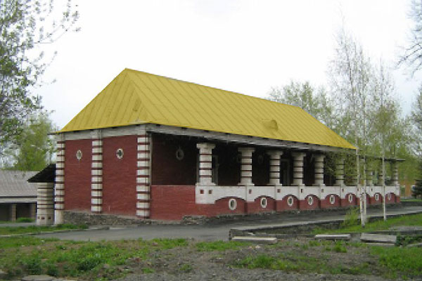 Жёлтая крыша музейного здания озадачила жителей Нижнего Тагила