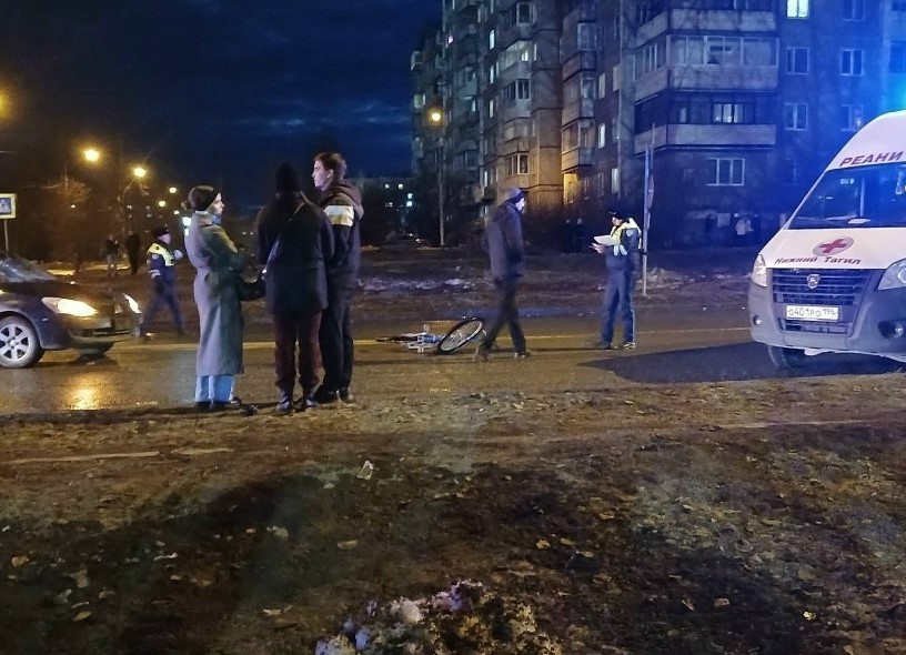 68-летнего велосипедиста сбили в Нижнем Тагиле на перекрестке улиц Басова и Юности | В Нижнем Тагиле на перекрестке улиц Басова и Юности сбили пожилого велосипедиста