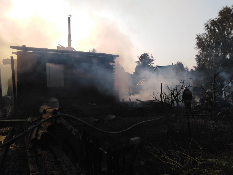 Накануне в Тагиле сгорел частный жилой дом