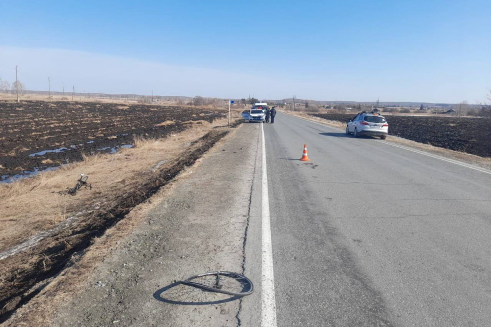 Не удалось спасти: юный тагильчанин, попавший в ДТП во время велотренировки, скончался в больнице | На Урале скончался подросток, серьезно пострадавший в ДТП во время велотренировки с командой
