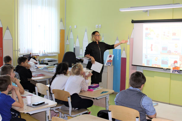 «Хотим такие уроки каждый день!» Уральские школьники теперь знают правила газа на зубок