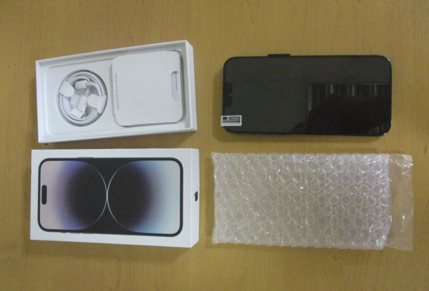 На Урале таможенники пресекли нелегальный вывоз в Азербайджан партии айфонов