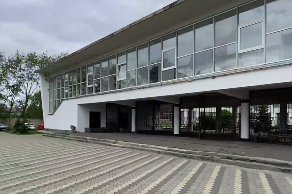 Нижний Тагил благоустраивают: Дворец культуры «Юбилейный» модернизируют | В Нижнем Тагиле ремонтируют Дворец культуры «Юбилейный»