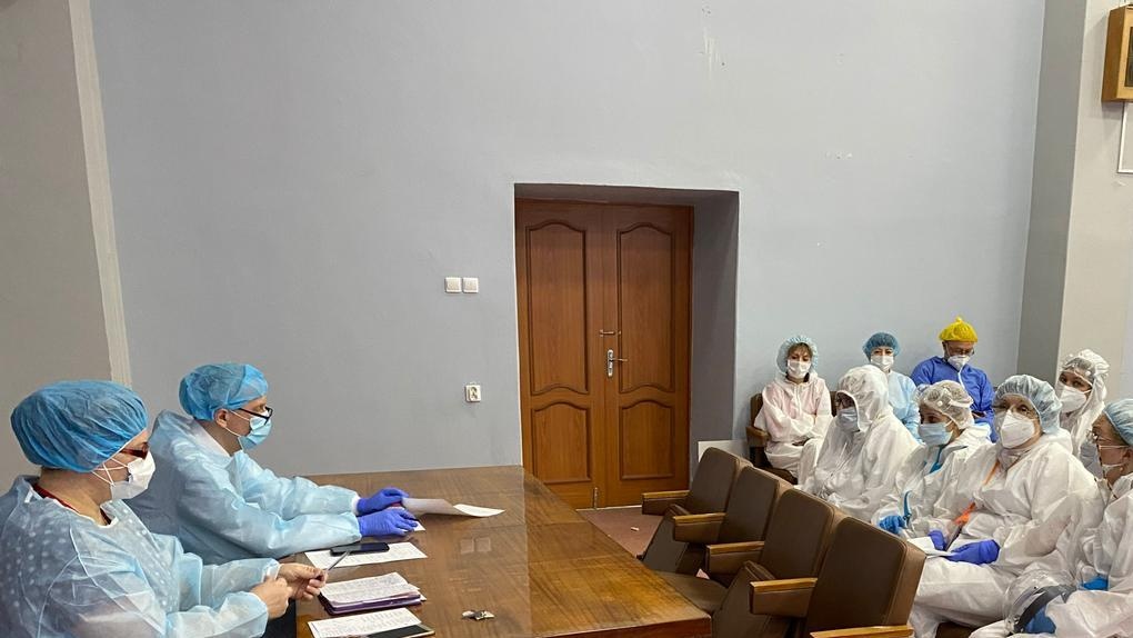 Медики возвращаются в городскую больницу №1 Нижнего Тагила