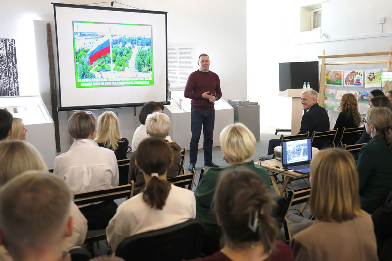Мэр Нижнего Тагила накануне выборов объявил масштабные планы развития музея «Горнозаводской Урал» | Владислав Пинаев встретился с коллективом музея-заповедника «Горнозаводской Урал»