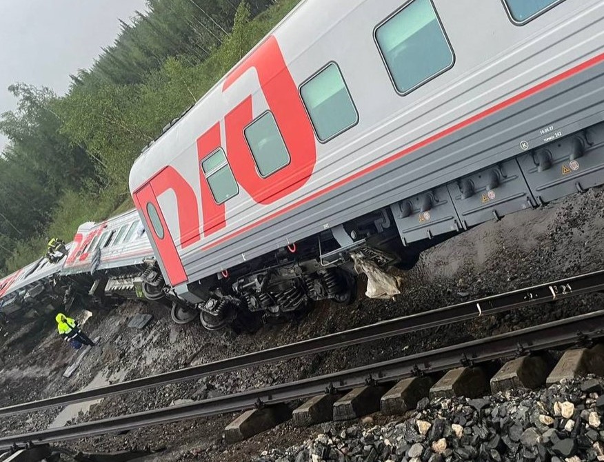 В Коми накануне произошла крупная ж/д авария — есть жертвы и пострадавшие | СКР: в Коми на месте крупной железнодорожной аварии нашли тело погибшего