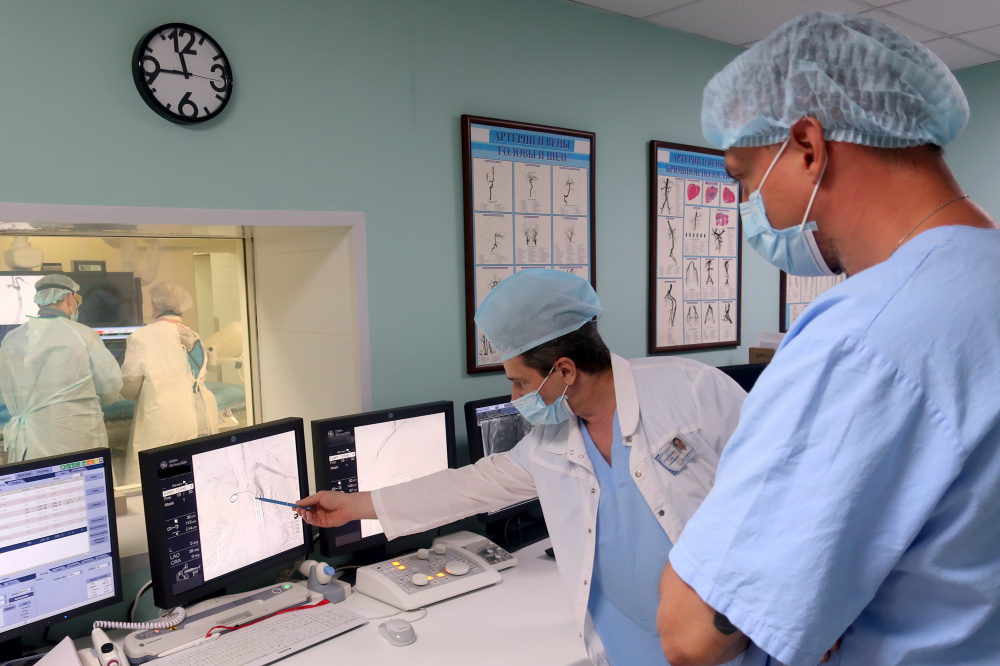 Эксперты Минздрава России посетили больницы Нижнего Тагила | Делегация экспертов высоко оценила медицинскую помощь на Урале