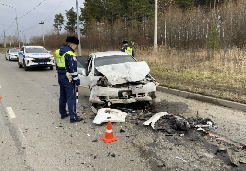 Водитель уснул за рулем в Нижнем Тагиле и спровоцировал ДТП: трое пострадавших в столкновении на Садовой | В Нижнем Тагиле водитель уснул за рулем и спровоцировал ДТП
