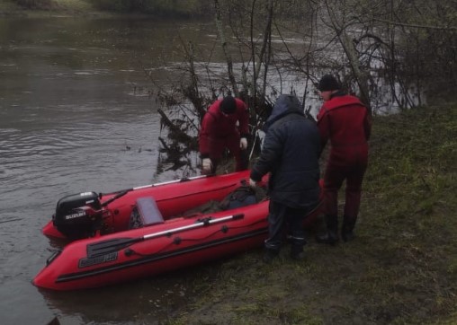 Тагильчанин сорвался с канатной переправы и утонул в реке: мужчину нашли в районе горы Медведь-Камень | Турист из Нижнего Тагила погиб при переходе через реку 