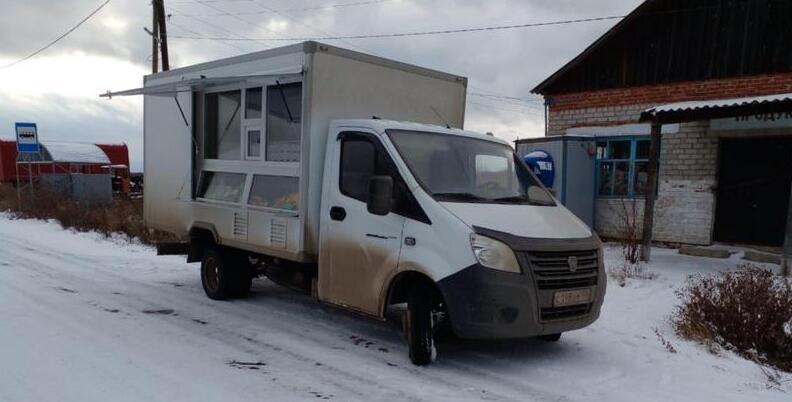 В отдаленные села Свердловской области продукты привезут на автолавках
