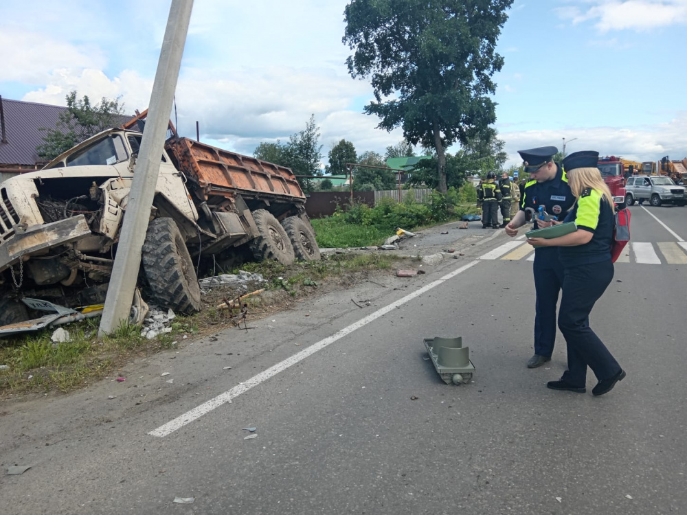 Вблизи Нижнего Тагила в результате ДТП погиб пешеход | В Свердловской области произошло ДТП со смертельным исходом