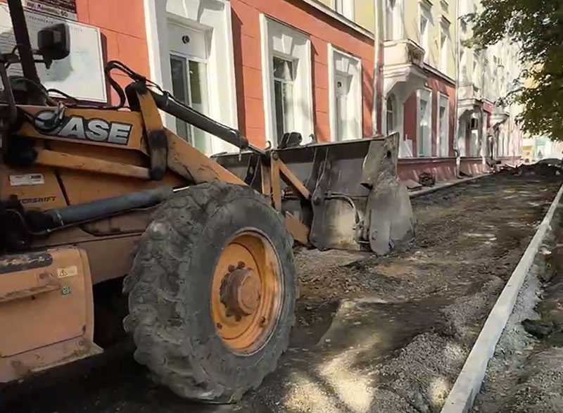 В Нижнем Тагиле обновляют тротуары на проспекте Ленина: что ждет пешеходов | Масштабная замена тротуаров на проспекте Ленина в Нижнем Тагиле продолжается В Нижнем Тагиле обновляют тротуары на проспекте Ленина: что ждет пешеходов | Масштабная замена тротуаров на проспекте Ленина в Нижнем Тагиле продолжается