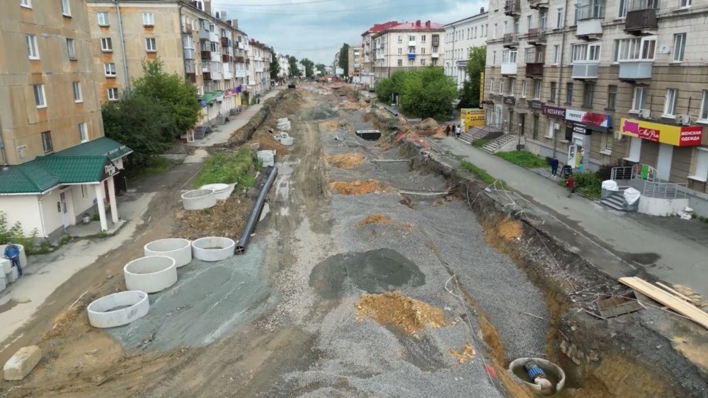 В Нижнем Тагиле перенесли открытие сквозного движения по улице Октябрьской Революции | На Урале перенесли открытие ключевого долгостроя в Нижнем Тагиле
