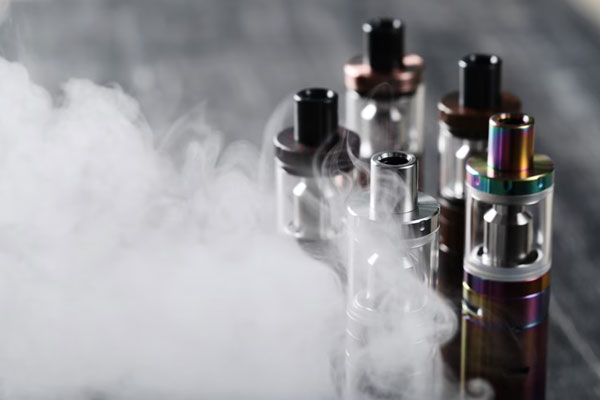 Главный нарколог Минздрава Свердловской области призвал запретить вейпы | Главный нарколог Среднего Урала: вейпы исчезнут через три года после их запрета