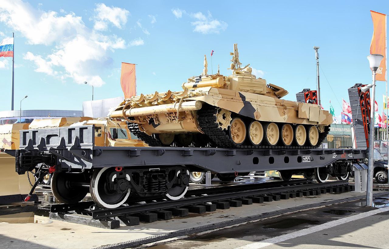 "Уралвагонзавод" из-за круглосуточной работы увеличивает штат сотрудников