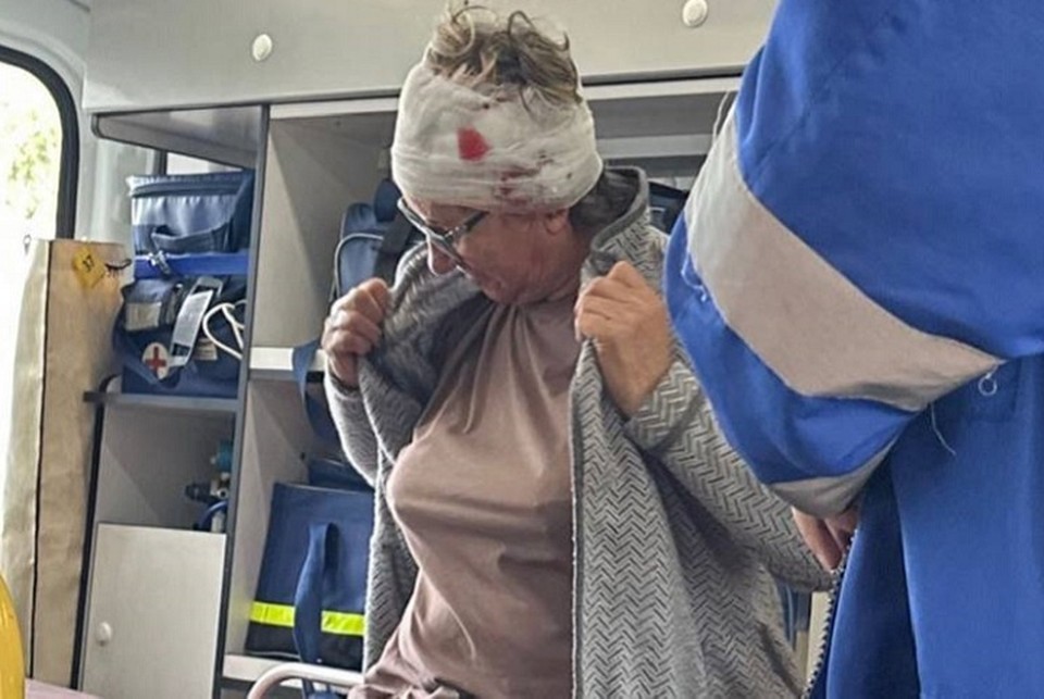 На Урале собачница избила пенсионерку за замечание из-за пса в песочнице