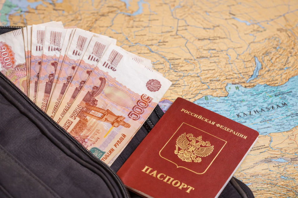 С 1 апреля ограничат вывоз наличных рублей из России: что изменится для граждан | С 1 апреля вводят ограничения на вывоз наличных рублей