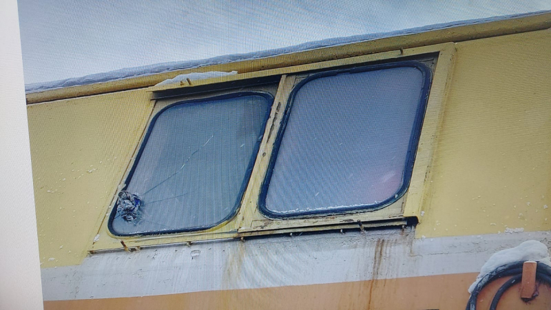 Двое подростков разбили снежками стекло поезда в Тагиле