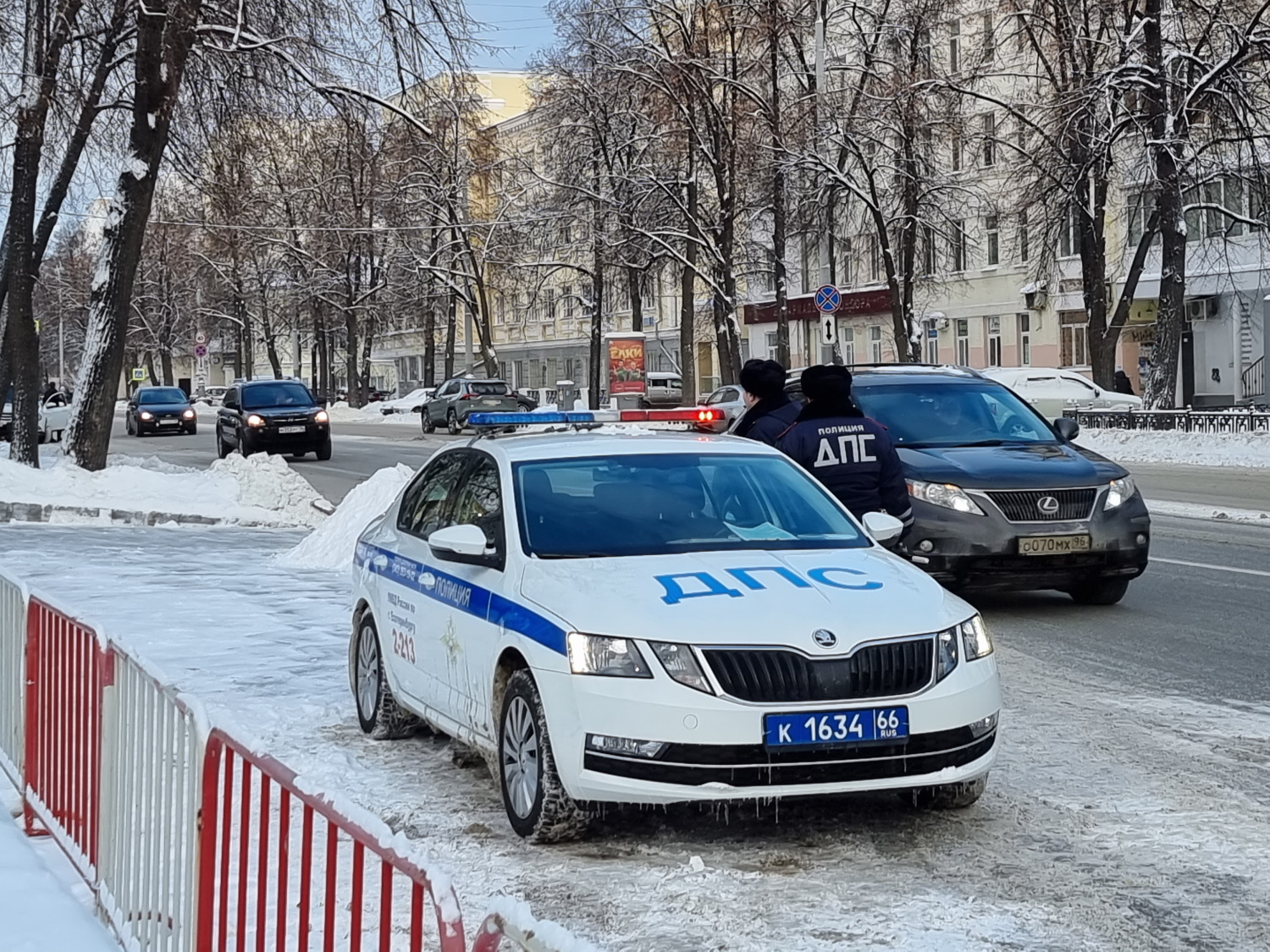 На Урале гаишники увезли подростка в лес и избили