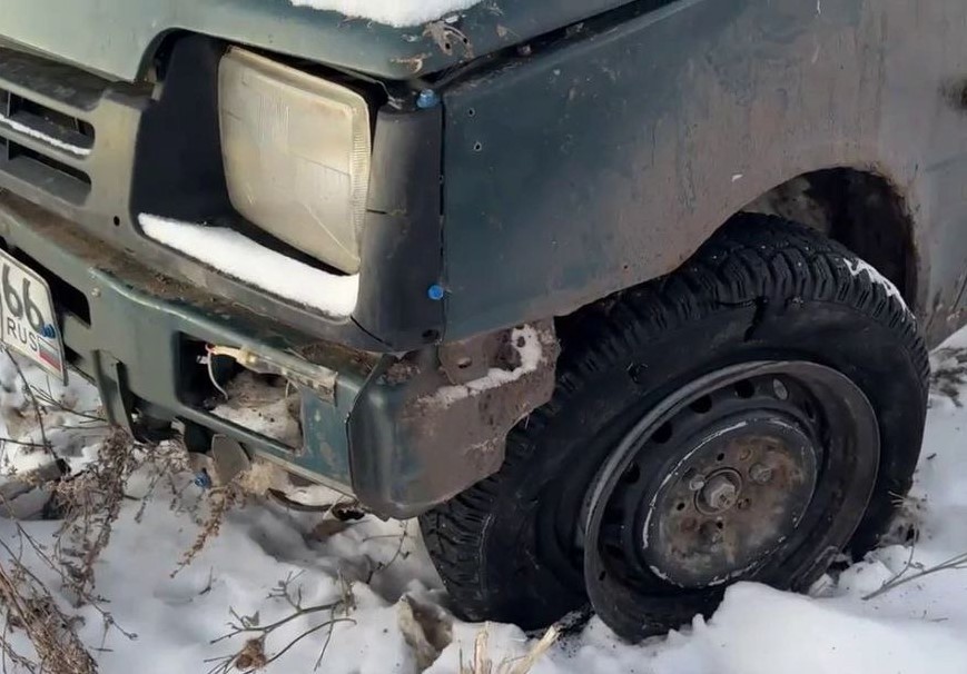 На Урале сотрудники ГАИ стреляли по пьяному водителю, который пытался скрыться | В Сысерти сотрудники ГАИ выстрелили по пьяному водителю, пытавшемуся скрыться 