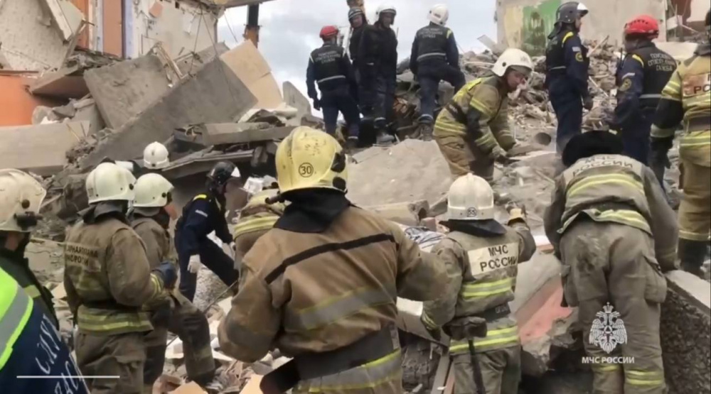 На место происшествия в Нижнем Тагиле направили дополнительную группировку специалистов | На место ЧП на Урале вылетела дополнительная группировка специалистов