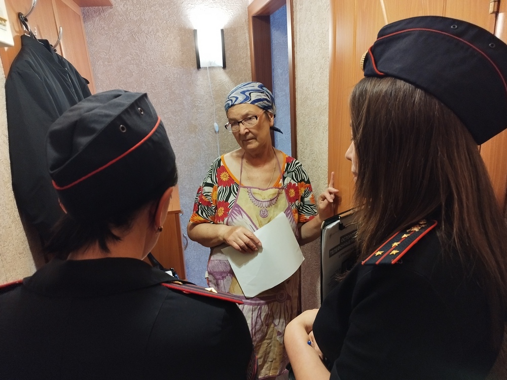 В Нижнем Тагиле сотрудники полиции проводят профилактическую работу по мошенничеству