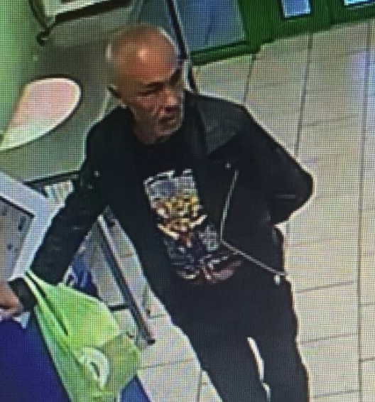 Полиция призывает к помощи в установлении личности подозреваемого в хищении сотового телефона