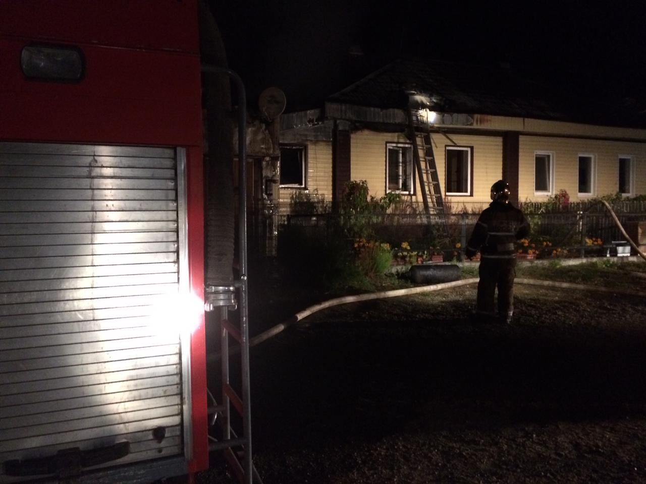 В поселке Евстюхина ,что под Нижним Тагилом, ночью произошел пожар