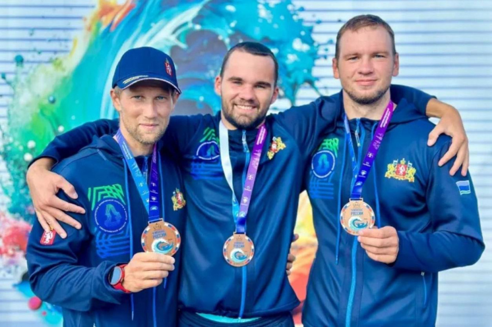 Гребцы-слаломисты из Нижнего Тагила готовятся к стартам на Кубке мира в Испании | На Кубке мира по гребному слалому в Испании выступят уральские спортсмены 