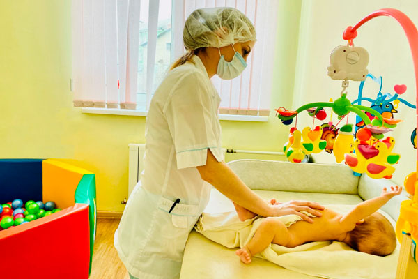 В детской больнице Нижнего Тагила успешно проводят реабилитацию младенцев