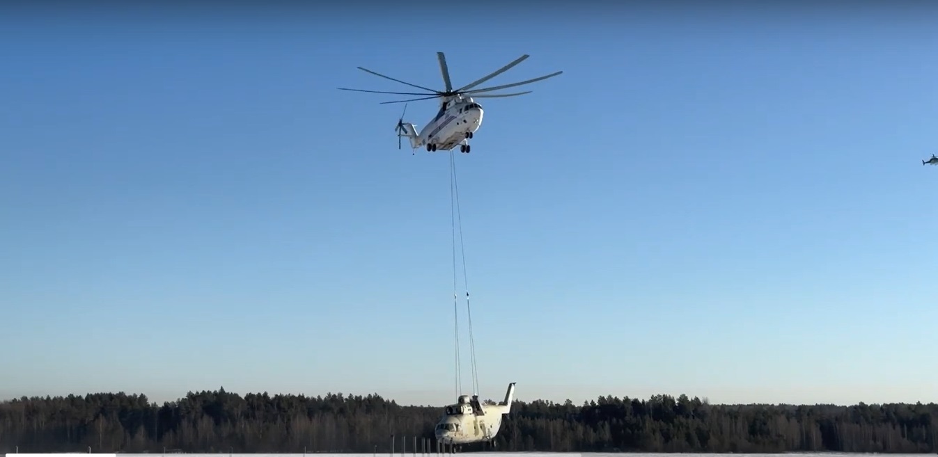 Самый большой в мире вертолёт приземлился под Нижним Тагилом