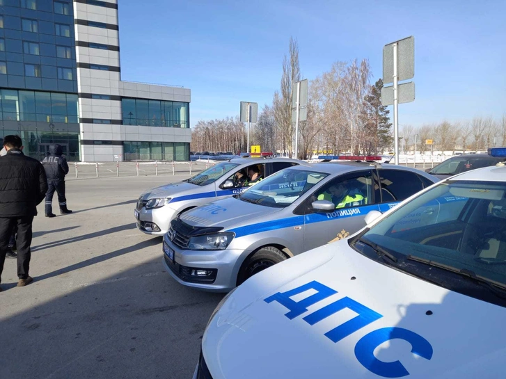 В Свердловской области массово проверяют водителей такси