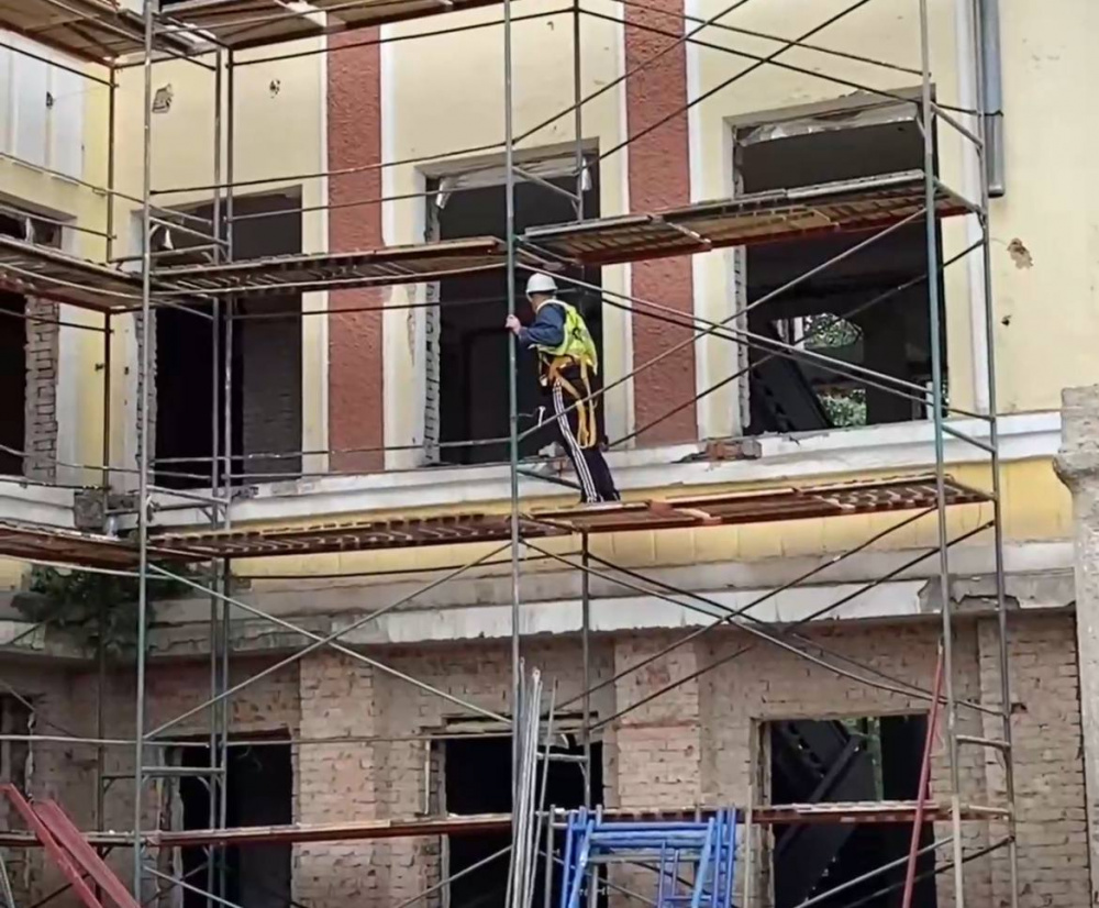 Глава Нижнего Тагила провел объезд Дзержинского района | Мэр Нижнего Тагила осмотрел объекты, где реализуются национальные проекты