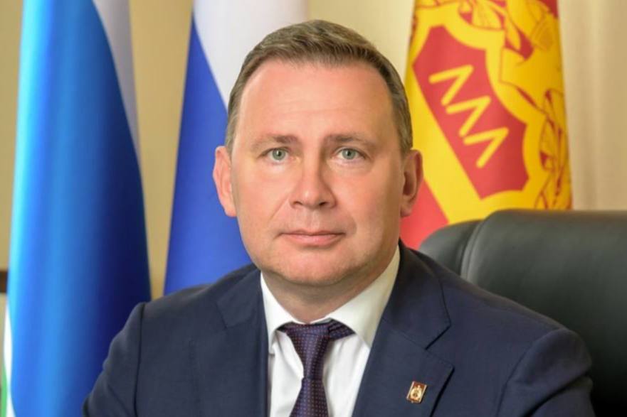 Глава Нижнего Тагила почтил память погибших в годы политических репрессий | На Урале в День памяти жертв политических репрессий обратились к гражданам 