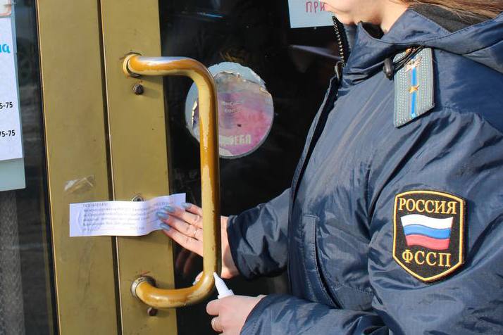 Нарушил нормы СанПиН: в Свердловской области приостановили работу небезопасного кафе | На Урале на 85 суток приостановили деятельность кафе из-за нарушений СанПиН Нарушил нормы СанПиН: в Свердловской области приостановили работу небезопасного кафе | На Урале на 85 суток приостановили деятельность кафе из-за нарушений СанПиН