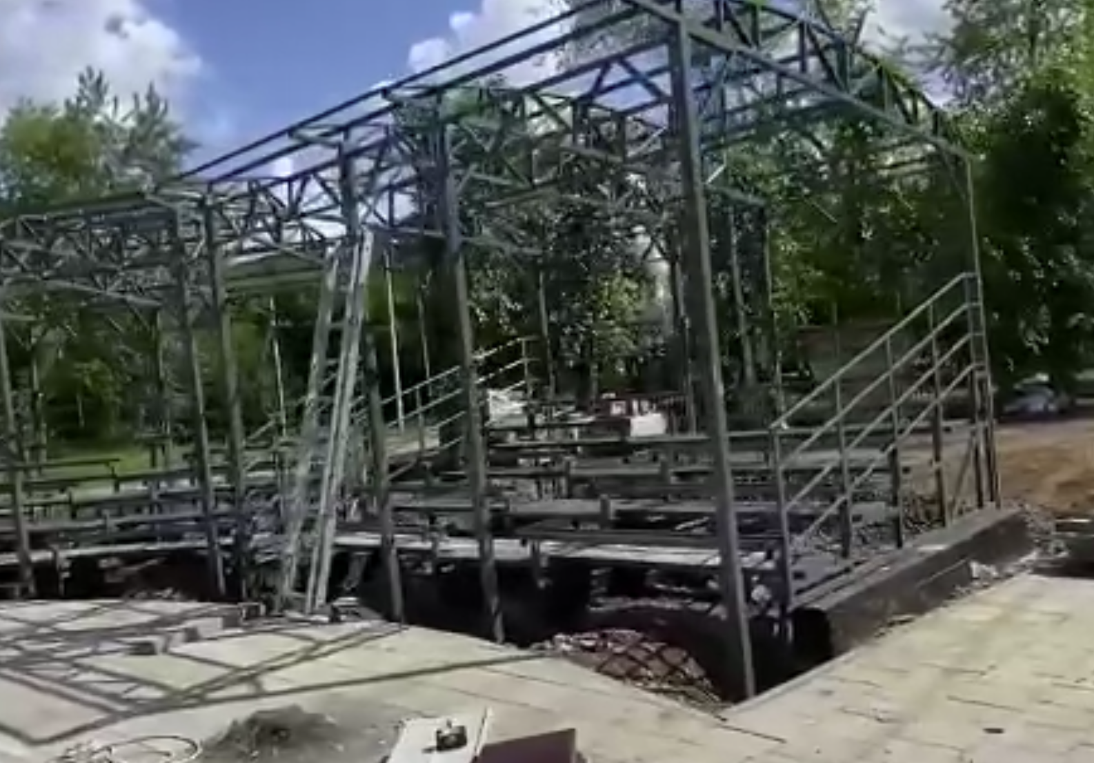 Новый облик молодежного театра Нижнего Тагила: Яркая точка притяжения для горожан Новый облик молодежного театра Нижнего Тагила: Яркая точка притяжения для горожан