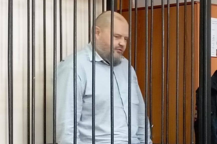 Мастера, обвиняемого во взрыве в нижнетагильской пятиэтажке, отправили под домашний арест почти на два месяца. Фото | В Нижнем Тагиле газовика отправили под домашний арест по делу о взрыве многоэтажки 