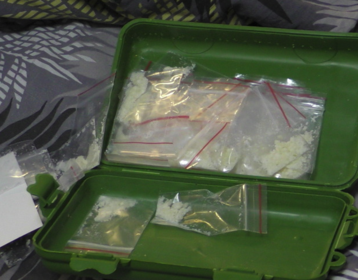 В Нижнем Тагиле задержаны трое местных жителей по подозрению в сбыте наркотиков В Нижнем Тагиле задержаны трое местных жителей по подозрению в сбыте наркотиков