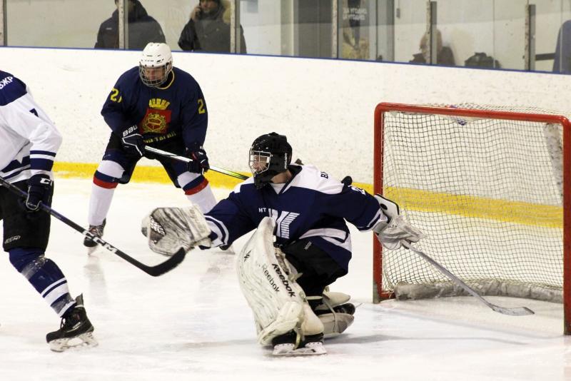 Тагильские хоккеисты ФОК «Президентский» стали обладателями Кубка главы Ленинского района | Хоккеисты Нижнего Тагила завоевали Кубок главы Ленинского района 