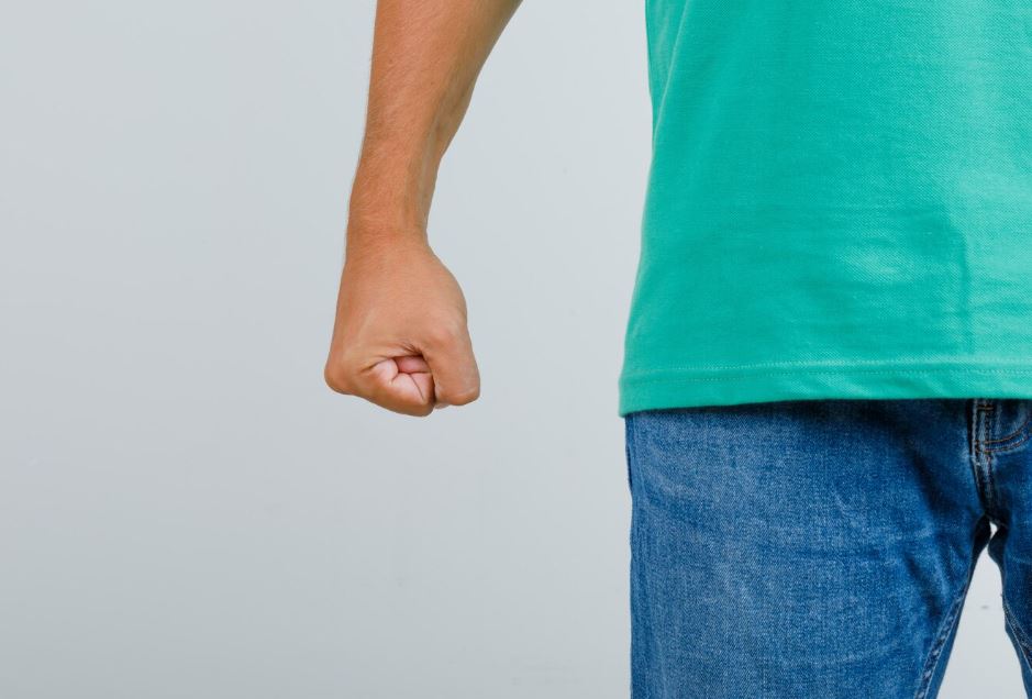 Сотрудник Уралвагонзавода жестоко избит в цеху: дело хотят замять?