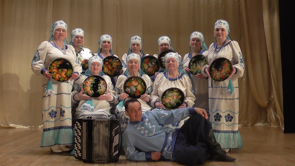 Ансамбль «Тагильские незабудки» получит 300 тысяч рублей на новые костюмы | Тагильский ансамбль ветеранов выиграл грант на пошив костюмов