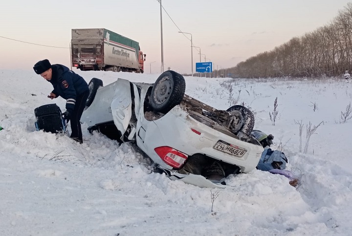 Под Екатеринбургом в жуткой аварии погибли мать с младенцем