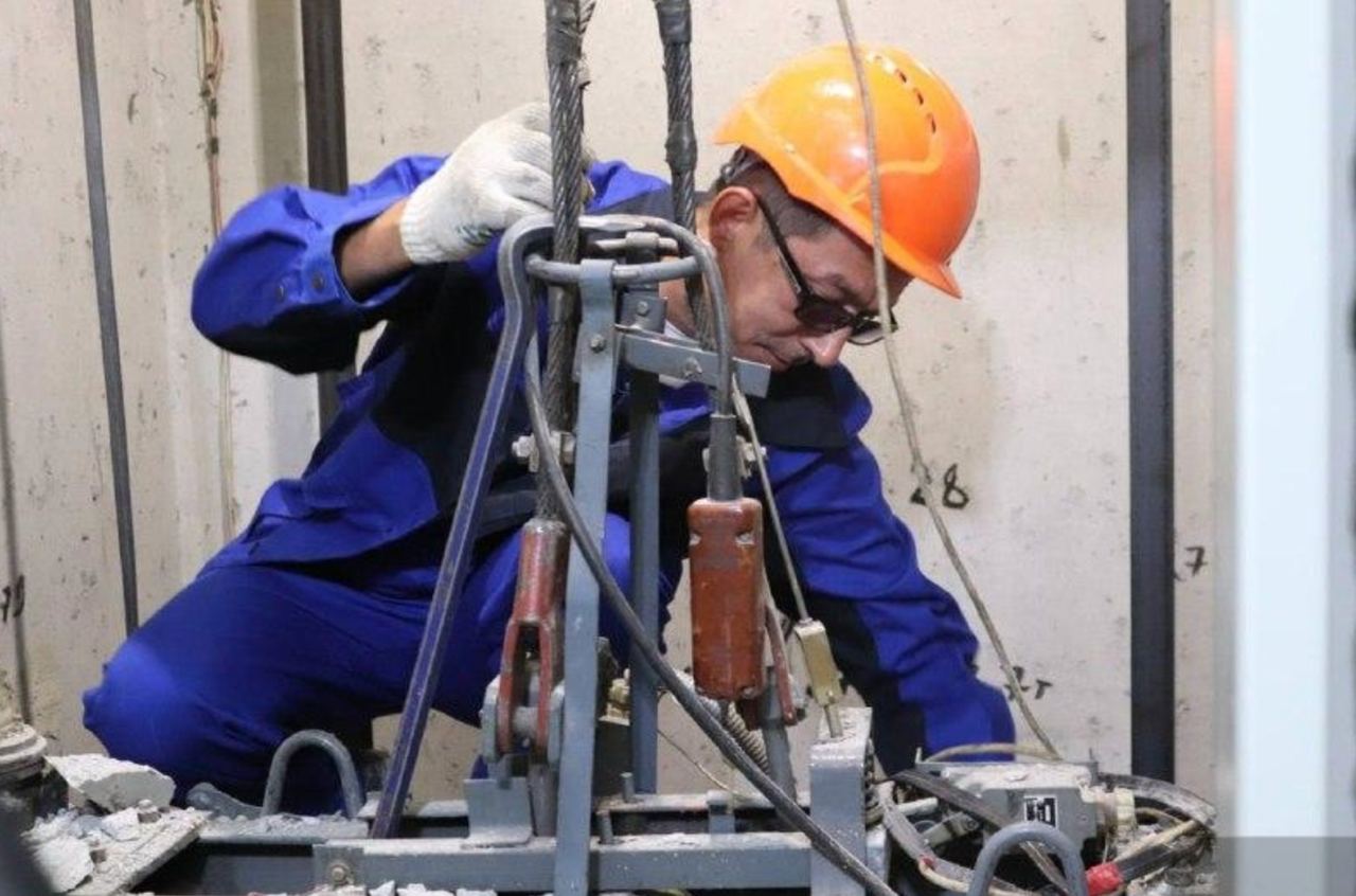 Свердловские власти выделили 16 млн рублей на замену лифтов | В Нижнем Тагиле заменят 13 лифтов 