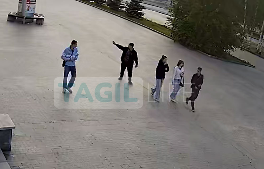 Полиция Нижнего Тагила ищет молодого человека, который случайно разбил окно цирка выстрелом из травматического пистолета | В Нижнем Тагиле парень выстрелил из травматического пистолета и разбил окно цирка