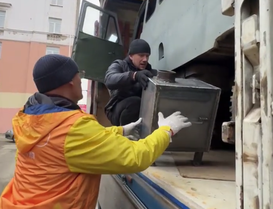 Нижний Тагил направил в зону СВО солидный гуманитарный груз | Нижний Тагил отправил гуманитарку в зону СВО